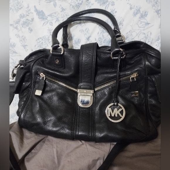 MICHAEL Michael Kors Handbags - MICHAEL KORS Black Soft Leather Satchel Handbag Purse